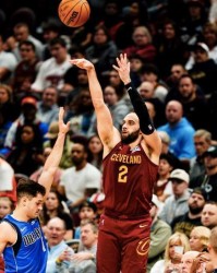 九游下载-爆大冷！骑士10分完败西部鱼腩：全场鸦雀无声，哈登13分6失误